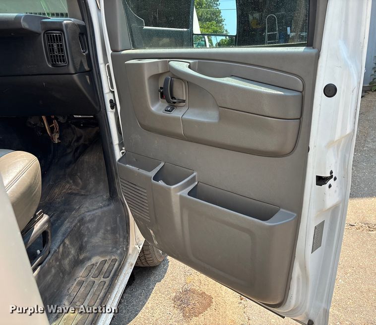 image for item EJ7637 2015 Chevrolet Express sewer inspection truck