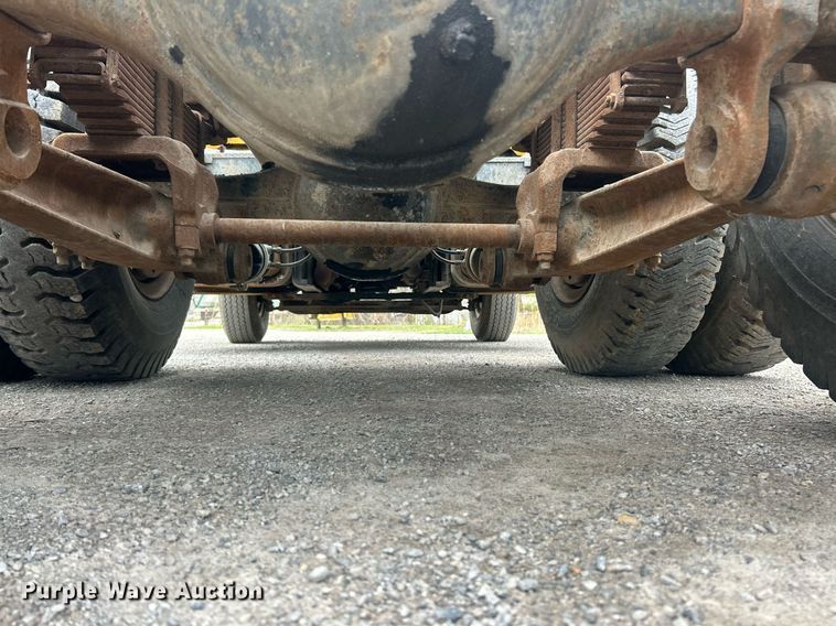 image for item EK2809 1981 Ford L9000 semi truck