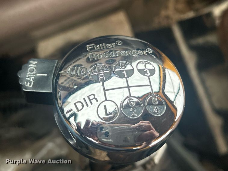 image for item EK2809 1981 Ford L9000 semi truck