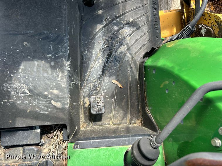 image for item EK8023 2003 John Deere 5220 tractor