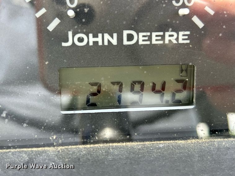 image for item EK8023 2003 John Deere 5220 tractor