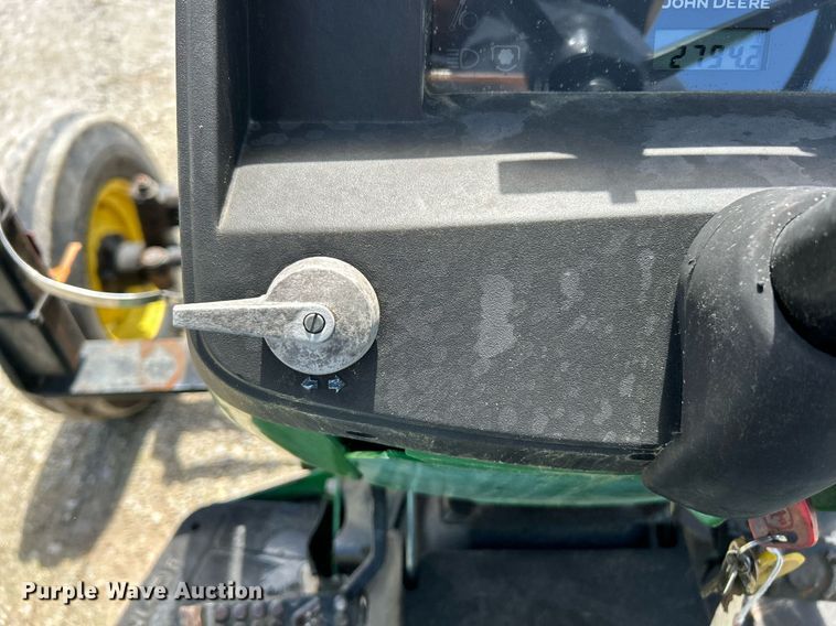 image for item EK8023 2003 John Deere 5220 tractor