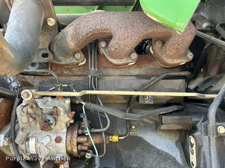 image for item EK8023 2003 John Deere 5220 tractor