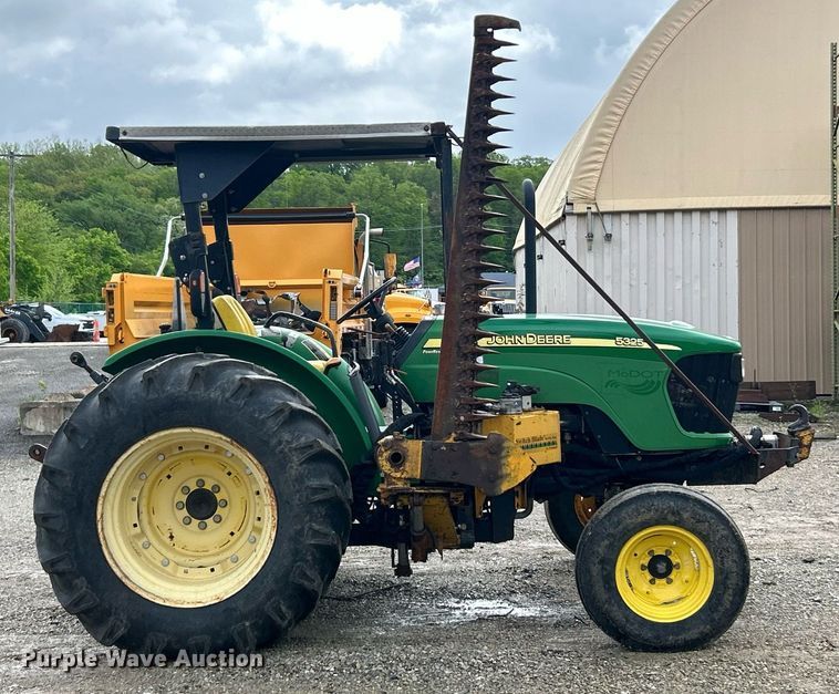 image for item EK8025 2005 John Deere 5325 tractor