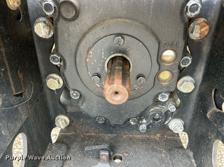 image for item EK8025 2005 John Deere 5325 tractor