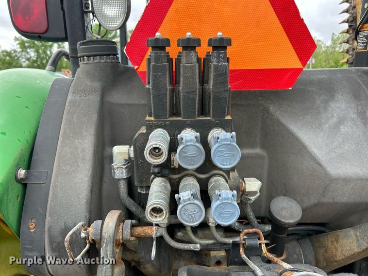 image for item EK8025 2005 John Deere 5325 tractor