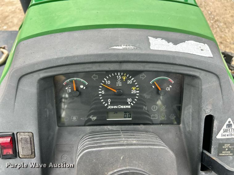 image for item EK8025 2005 John Deere 5325 tractor