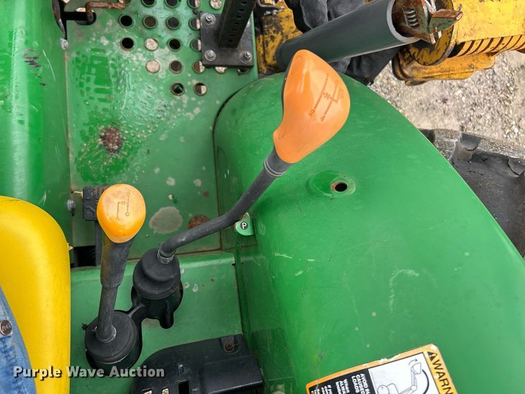 image for item EK8025 2005 John Deere 5325 tractor