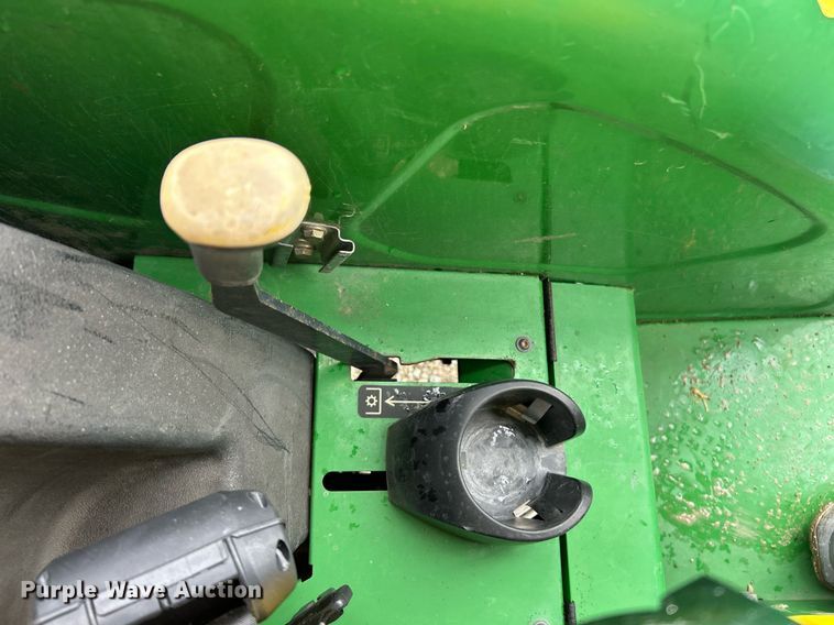 image for item EK8025 2005 John Deere 5325 tractor