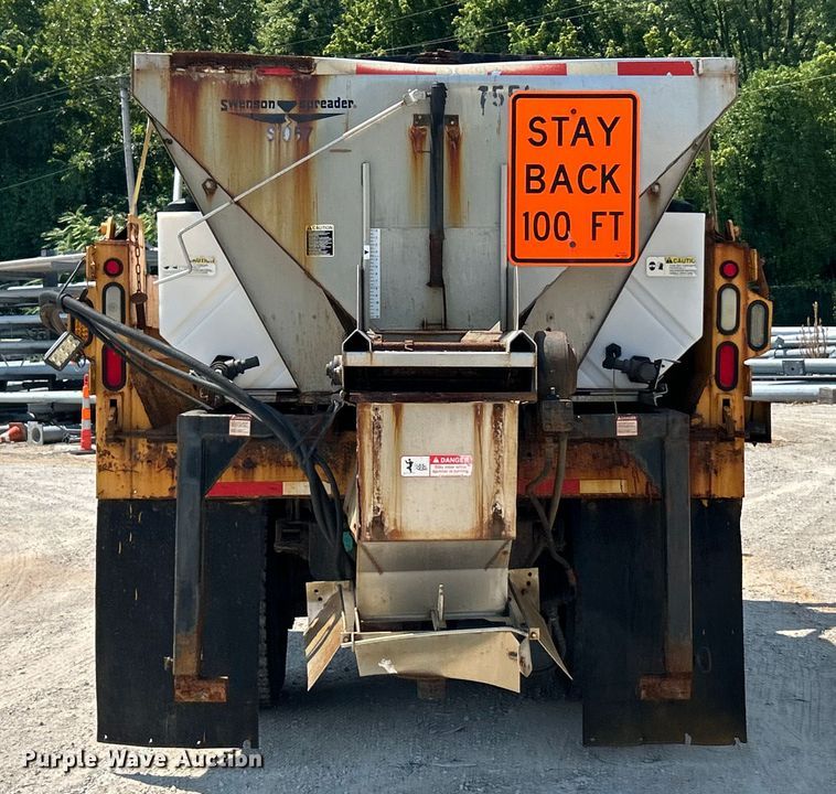 image for item EK8461 2006 International 7400 Crew Cab dump truck