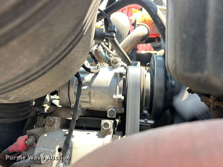 image for item EK8461 2006 International 7400 Crew Cab dump truck