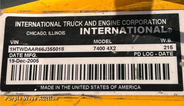 image for item EK8461 2006 International 7400 Crew Cab dump truck
