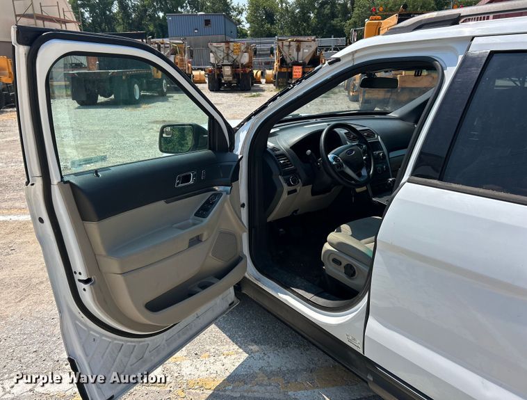 image for item EK8462 2015 Ford Explorer SUV