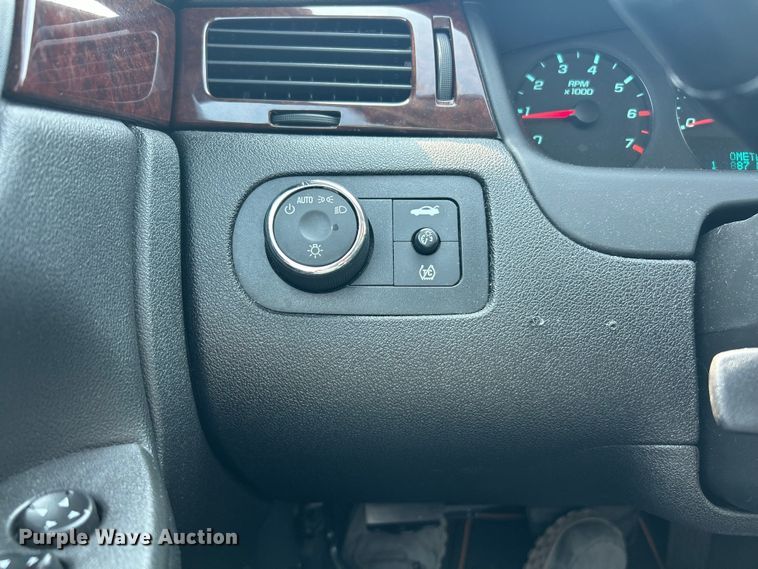 image for item EK8466 2010 Chevrolet Impala LS 