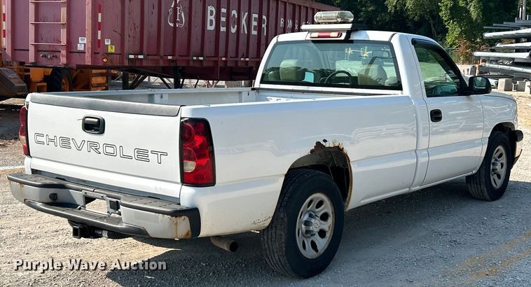 image for item EK8470 2006 Chevrolet Silverado 1500 pickup truck