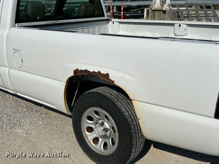 image for item EK8470 2006 Chevrolet Silverado 1500 pickup truck