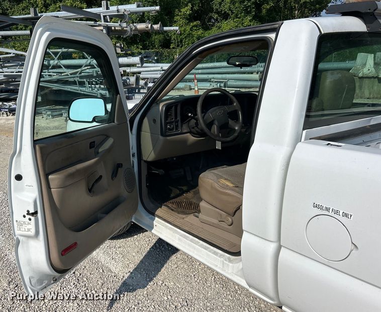 image for item EK8470 2006 Chevrolet Silverado 1500 pickup truck