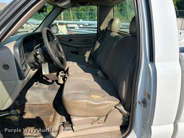 image for item EK8470 2006 Chevrolet Silverado 1500 pickup truck