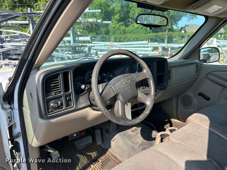 image for item EK8470 2006 Chevrolet Silverado 1500 pickup truck