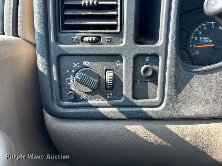 image for item EK8470 2006 Chevrolet Silverado 1500 pickup truck