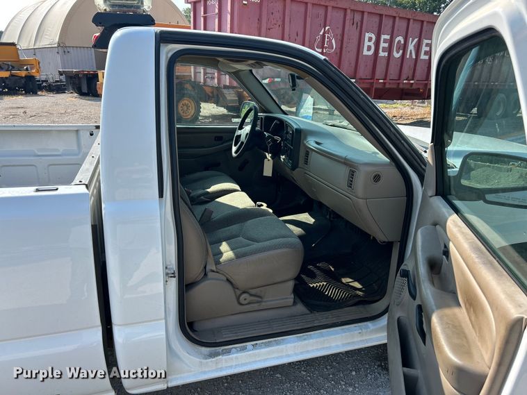 image for item EK8470 2006 Chevrolet Silverado 1500 pickup truck