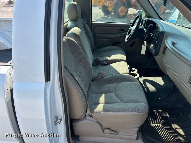 image for item EK8470 2006 Chevrolet Silverado 1500 pickup truck