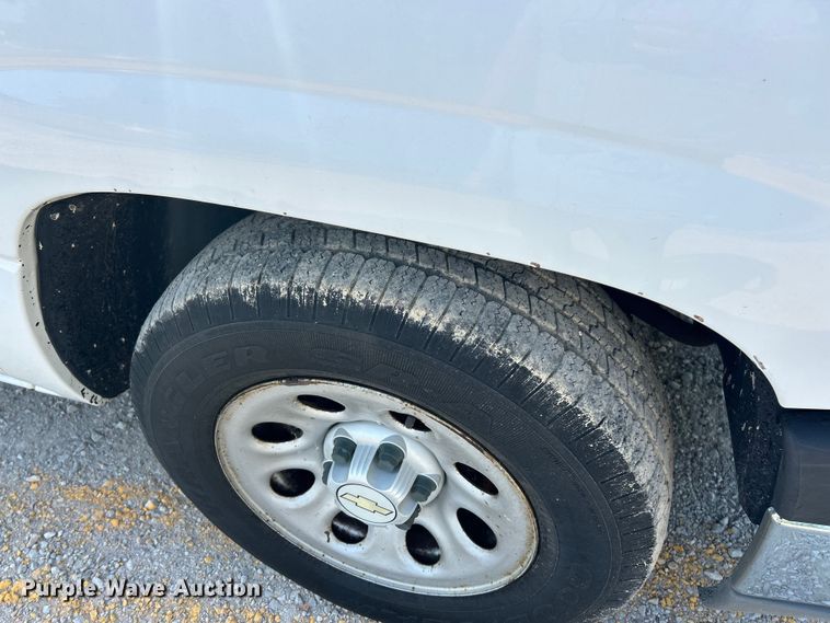 image for item EK8471 2005 Chevrolet Silverado 1500 pickup truck