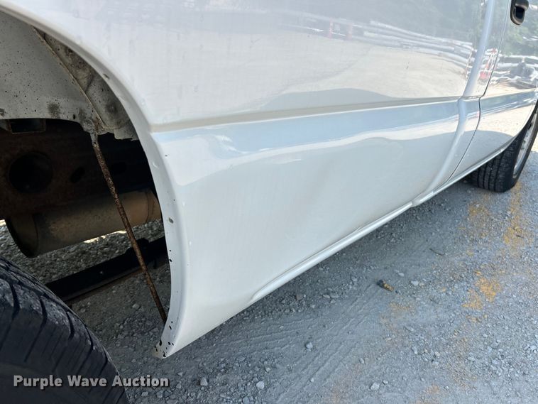 image for item EK8471 2005 Chevrolet Silverado 1500 pickup truck