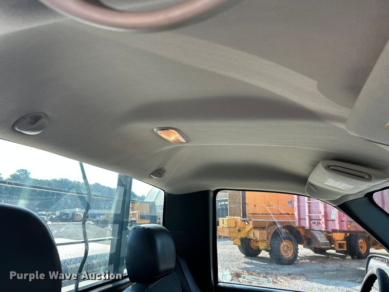 image for item EK8471 2005 Chevrolet Silverado 1500 pickup truck