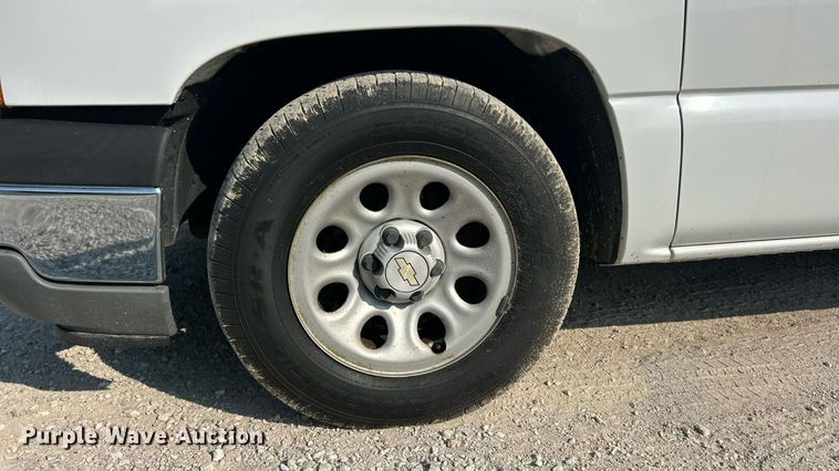 image for item EK8471 2005 Chevrolet Silverado 1500 pickup truck