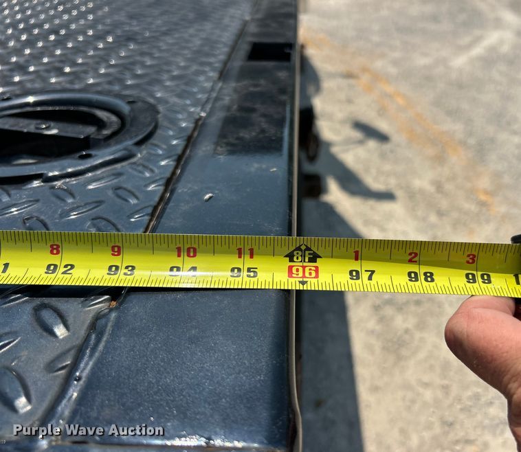 image for item EK8472 2006 International 7400 flatbed truck