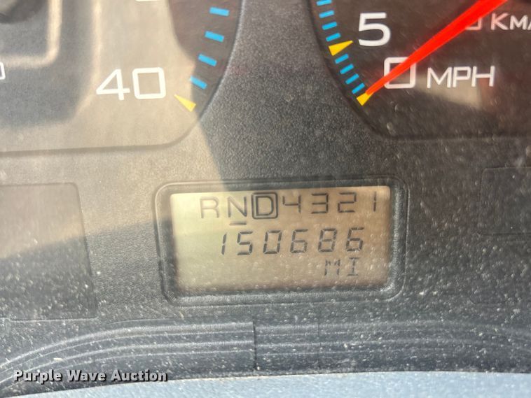 image for item EK8472 2006 International 7400 flatbed truck