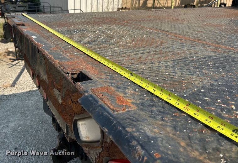 image for item EK8474 2006 International 7400 flatbed truck