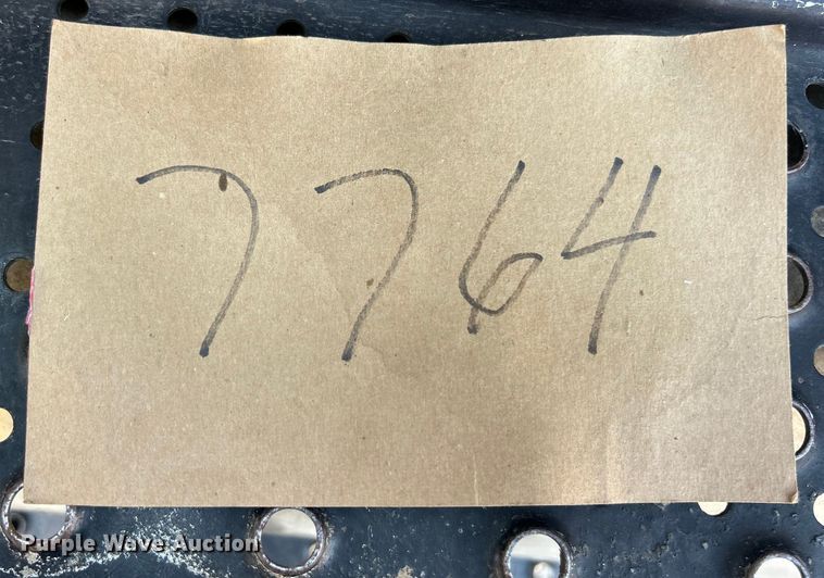 image for item EK8474 2006 International 7400 flatbed truck