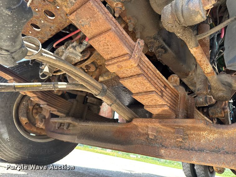 image for item EM2073 2005 Sterling L7500 series dump truck