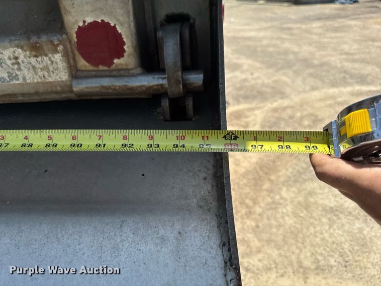 image for item EM2073 2005 Sterling L7500 series dump truck