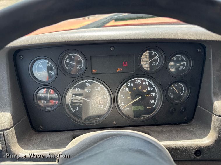 image for item EM2073 2005 Sterling L7500 series dump truck