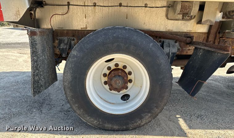 image for item EM2073 2005 Sterling L7500 series dump truck