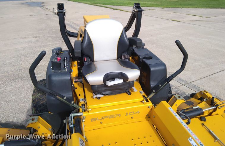 image for item EM8034 2015 Hustler Super 104 ZTR lawn mower