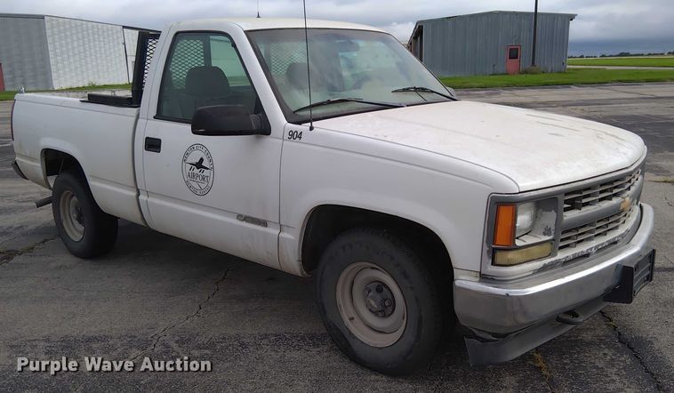 image for item EM8035 1998 Chevrolet 1500 pickup truck