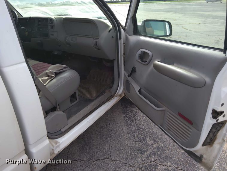 image for item EM8035 1998 Chevrolet 1500 pickup truck