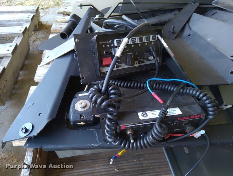 image for item EM8046 Law enforcement equipment