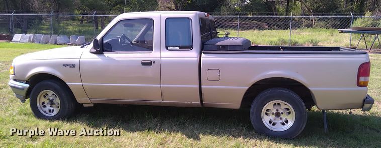 image for item EM8049 1997 Ford Ranger XLT SuperCab pickup truck