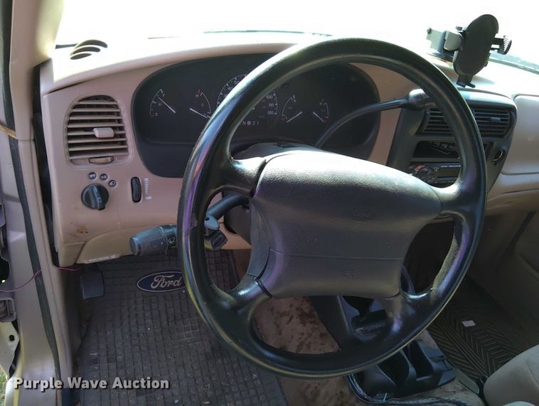 image for item EM8049 1997 Ford Ranger XLT SuperCab pickup truck