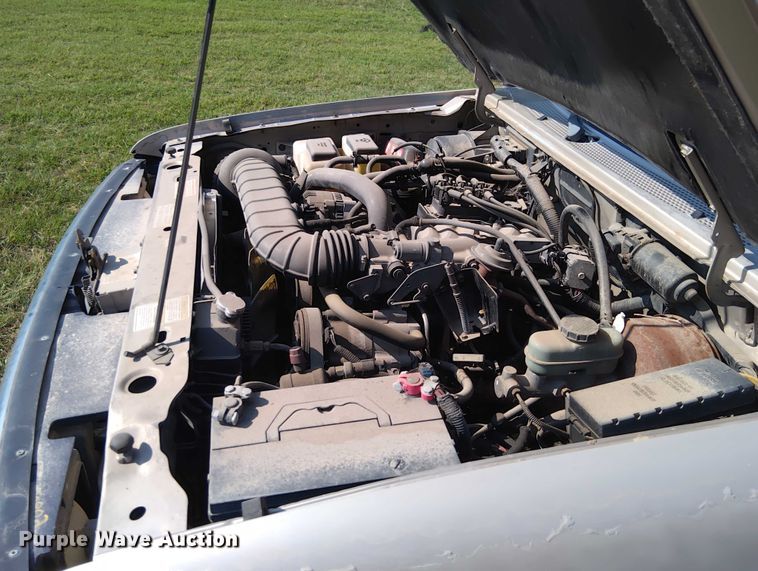 image for item EM8049 1997 Ford Ranger XLT SuperCab pickup truck