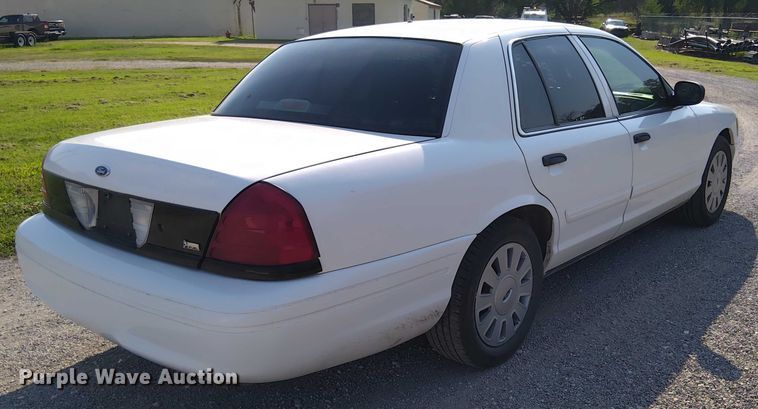 image for item EM8050 2009 Ford Crown Victoria Police Interceptor 