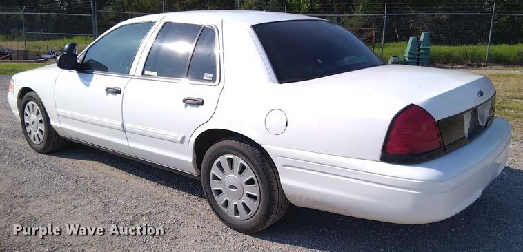 image for item EM8050 2009 Ford Crown Victoria Police Interceptor 
