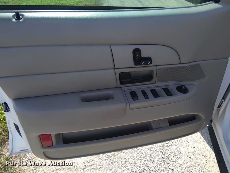 image for item EM8050 2009 Ford Crown Victoria Police Interceptor 