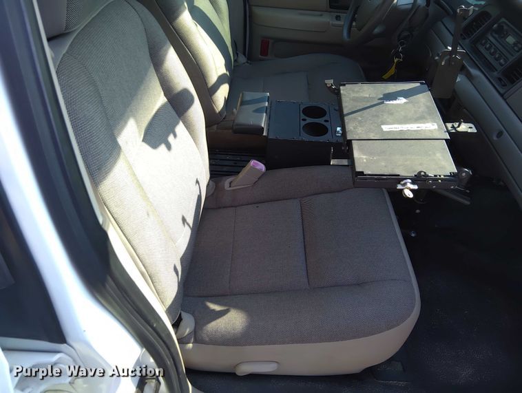 image for item EM8050 2009 Ford Crown Victoria Police Interceptor 