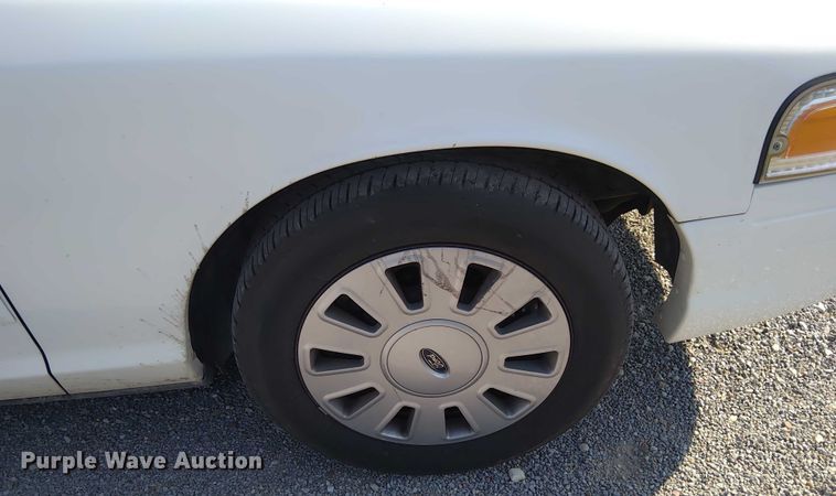 image for item EM8050 2009 Ford Crown Victoria Police Interceptor 